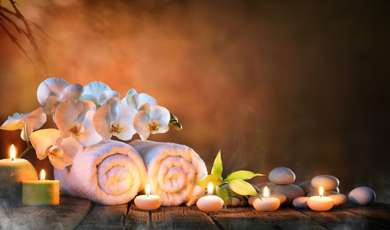 What is hot rock massage and what are the advantages?